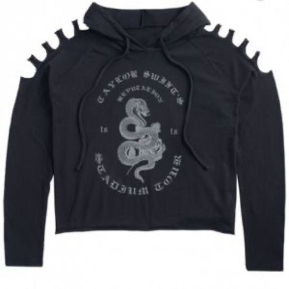 Taylor Swift Reputation Tour Sweater Sz S - Picture 1 of 7